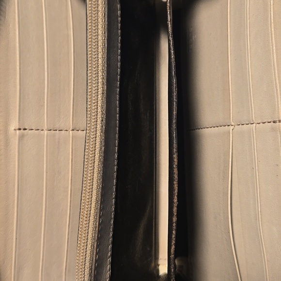 Gucci Guccissima Wallet Silver Metallic - Picture 4 of 12